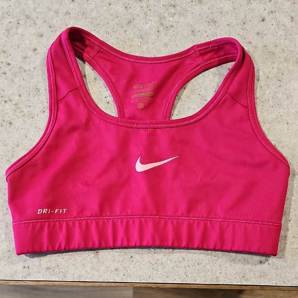 Nike Pro Women's XS Vibrant Pink Dri-FIT Sports Bra